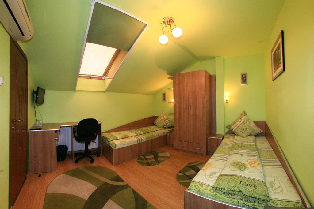 Radena Hotel Arad Værelse billede